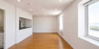 10 Franklin Boulevard Gallery 6