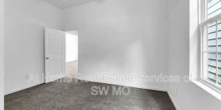 522 S Broadway Ave Gallery 10