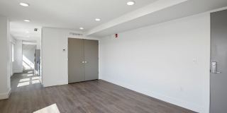 Netherland Gallery 25