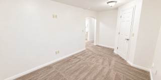 Spacious 5-Bedroom Sandy Home with Large Fenced Yard Spacious 5-Bedroom Sandy Home with Large Fenced Yard Gallery 33