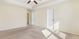 116 Ventura Place Gallery 17