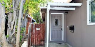 Beautifully updated 2 bed/1 bath Duplex in Redwood City with yard Available NOW! Gallery 1