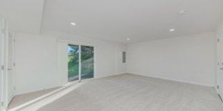 212 Commerce Street E Gallery 15