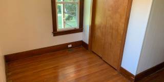 Charming Home with Large Backyard Near Radford University Gallery 23