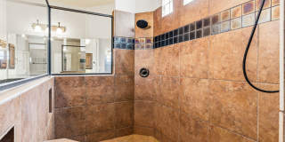 615 SENTRY HL Gallery 16