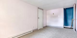 Newly Renovated 3 Bedroom, 1 Bathroom Townhouse Gallery 13