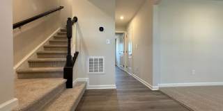 Beautiful Townhome!! Gallery 5