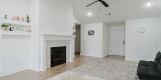 221 Palm Street Gallery 4