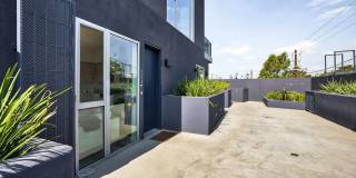 5135 W Adams Gallery 17