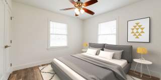 2018 Remodeled 3 bed / 2 bath - wood / tile floors, fenced yard. Hyde Park / Downtown Gallery 5