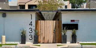 1433 S. Kenneth Place Gallery 1