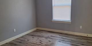 **Call Heather at 479-208-0305 to discuss a move in special on this Duplex** Gallery 10
