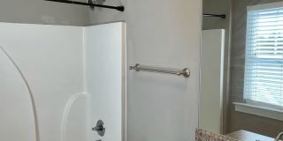 Townhome for rent in Chelsea!  Available to View Now!!!  DEPOSIT PENDING!!! Gallery 17