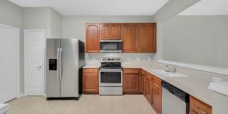 Stonebridge Lakes - 6302 DD 102 Gallery 1