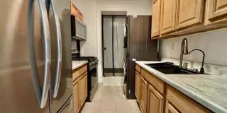 3405 Broadway Gallery 6