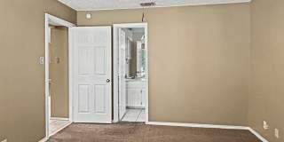 Charming 2BR Condo with Vaulted Ceilings, Fireplace & Pool Access Charming 2BR Condo with Vaulted Ceilings, Fireplace & Pool Access Gallery 30