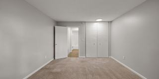 Eastgate Apartments Gallery 70