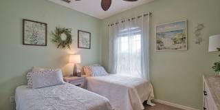 Seasonal Short-Term 2 Bed 2 Bath Single Family Home located in Venetian Golf and River Club! Gallery 22