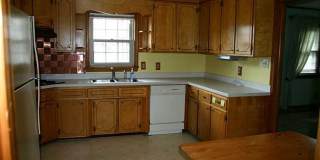 Charming brick ranch-style home in Virginia Beach featuring 3 bedrooms and 2 full baths! Gallery 7