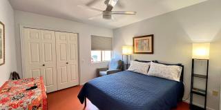 Beautiful and cozy 1BR Townhome in Green Valley Gallery 15
