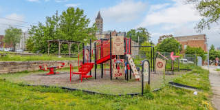 1235 N BOND Street Gallery 19