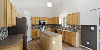 Beautiful 3 bed 2.5 Bath Home in East Loveland, CO! Gallery 5