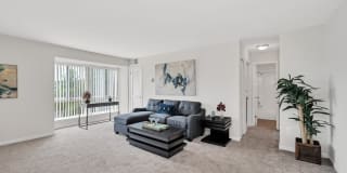 Coverstone I Apartments Gallery 1