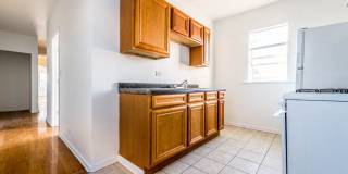 8200-04 S Ingleside Ave Gallery 18