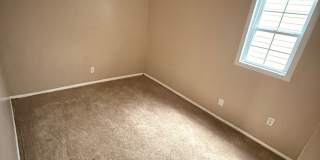 2 bedroom duplex in the highlands! Gallery 15