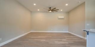 203 S L St Gallery 21