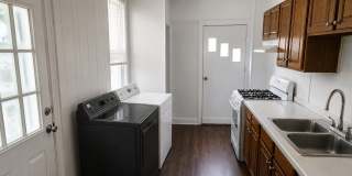 2 Bedroom Single Family Home in Columbia - with Bonus Room! Gallery 7
