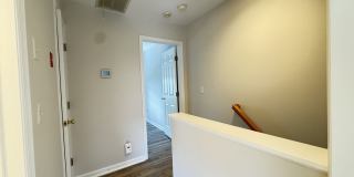 17 Glenwood Avenue Gallery 8