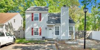Beautiful 3-bed 2-bath Townhome Beautiful 3-bed 2-bath Townhome Gallery 1