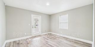 3331-3333 Indiana Ave Gallery 3