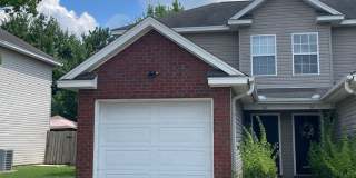 Charming 2 bdrm 1.5 bath townhouse Gallery 1