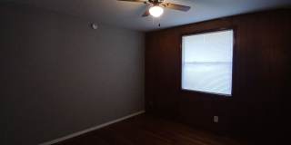 Charming 3 bedroom home - Open To Section 8 Gallery 9