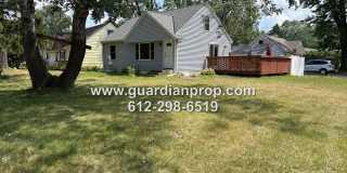 Blaine House on Large Corner Lot, Updated Kitchen & Baths, Family Room, Private Deck Area Gallery 18