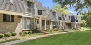 Village on the Green Apartments Gallery 2