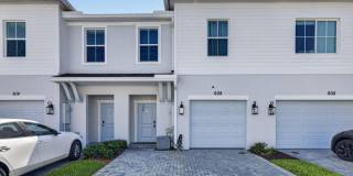 608 NE WATERS EDGE Lane 608 NE WATERS EDGE Lane Gallery 1