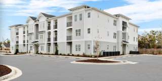 Special Offer! Submit your application before August 31, while supplies last for a rental rate of $1,400 per month for a 18 month lease!!! Gallery 1