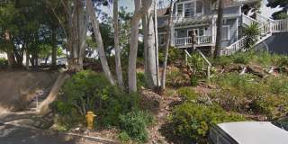 2853 Hawthorn Street Gallery 27