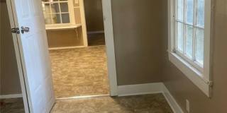 615 Mohawk Street Gallery 15