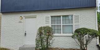 Newly Remodeled 2Bed/2.5Bath Townhome For Lease in Austell Gallery 1