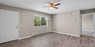FOR RENT! Beautifully Remodeled 2 Bed/1 Bath Unit – Don’t Miss Out! Gallery 3