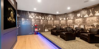 Kaufmann's Grand on Fifth Avenue Gallery 13