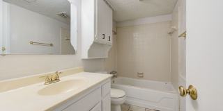 Two-Story 4 bed 2 bath Home in the Heart of Moore! Gallery 18