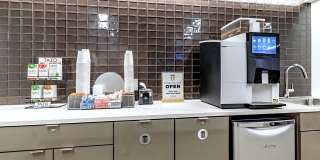 The Beacon Gallery 37