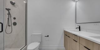 4629 S Michigan Avenue Gallery 6