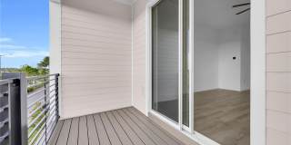 9305 LUMINARY Boulevard Gallery 21