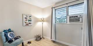 98-1394 Nola Street Gallery 9